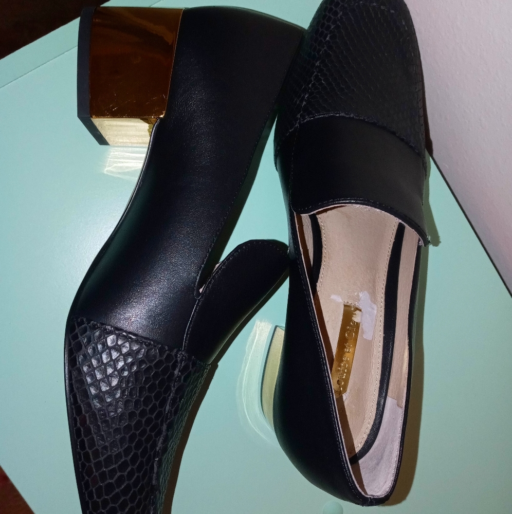 New Louise et Cie Black Leather Loafer